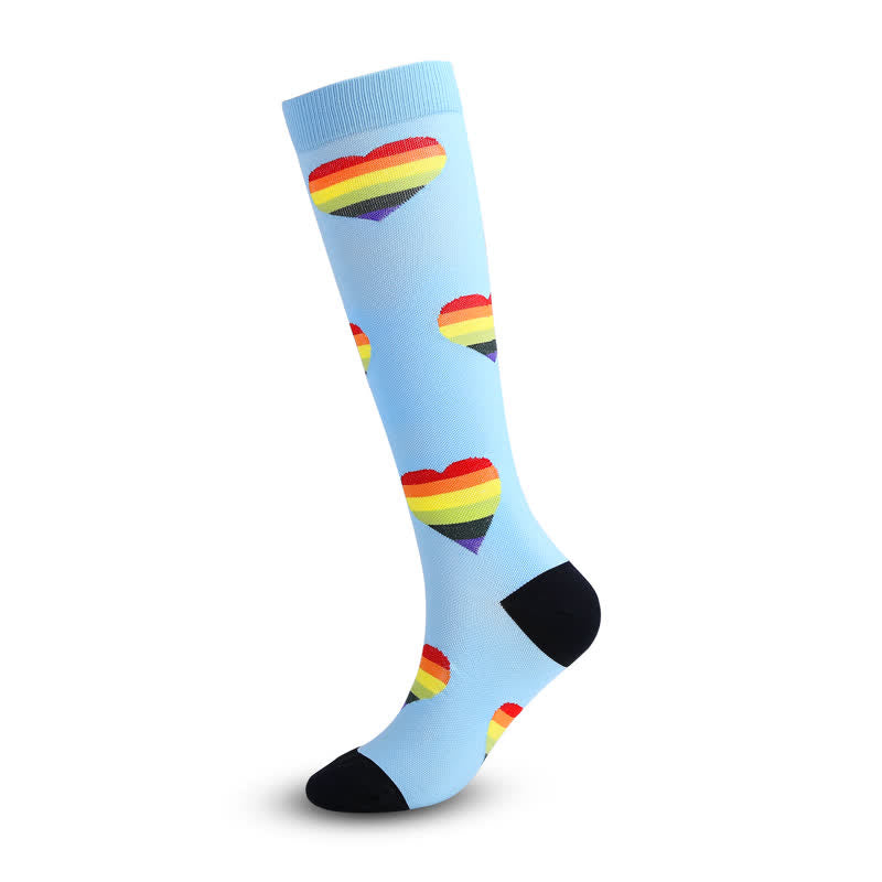 Kompressionsstrümpfe mit Regenbogenherzen (3 Paar)