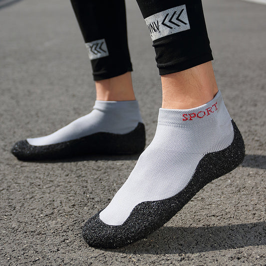 Leichte Barfuß-Sockenschuhe in Übergröße
