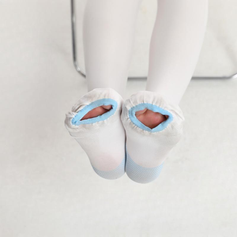 Weiße, oberschenkelhohe Kompressionsstrümpfe in Übergröße - image 5