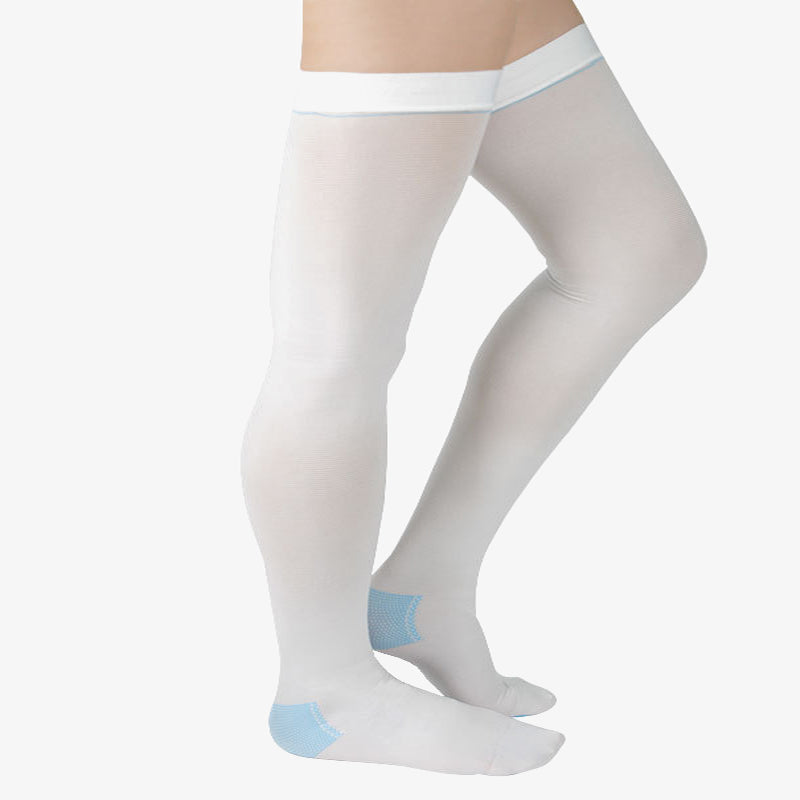 Weiße, oberschenkelhohe Kompressionsstrümpfe in Übergröße - image 0