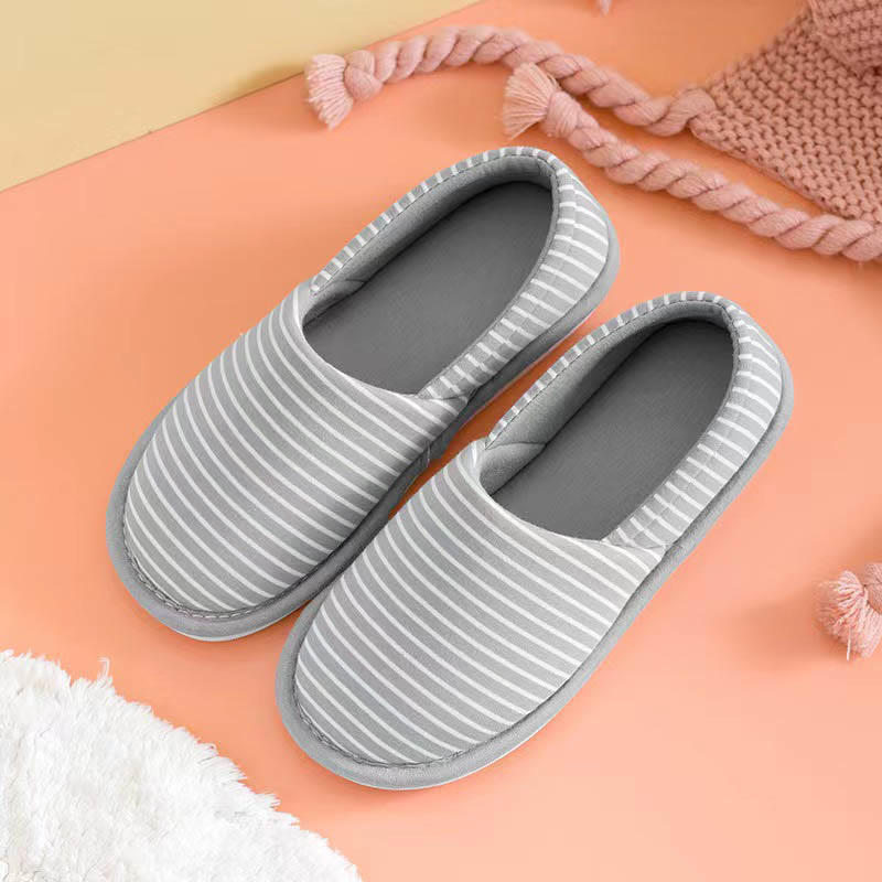 Gestreifte Slipper-Socken in Übergröße
