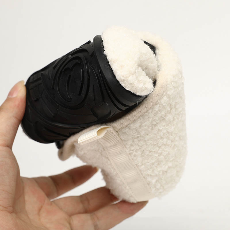 Modische Slipper-Socken mit Schnalle in Übergröße