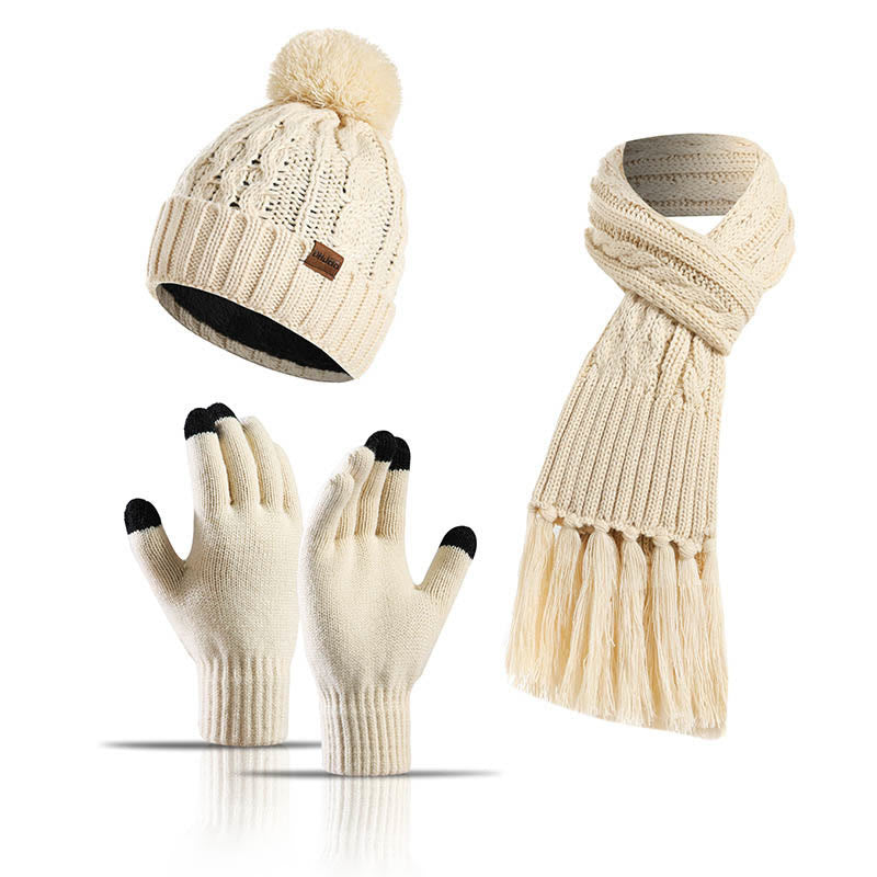 Klassisches 3-in-1-Set mit passenden Handschuhen, Beanie und Schal