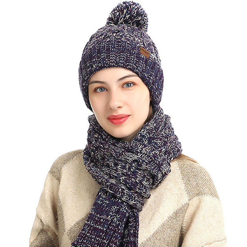 Klassisches 3-in-1-Set mit passenden Handschuhen, Beanie und Schal