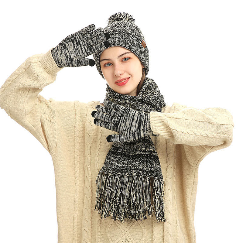 Klassisches 3-in-1-Set mit passenden Handschuhen, Beanie und Schal