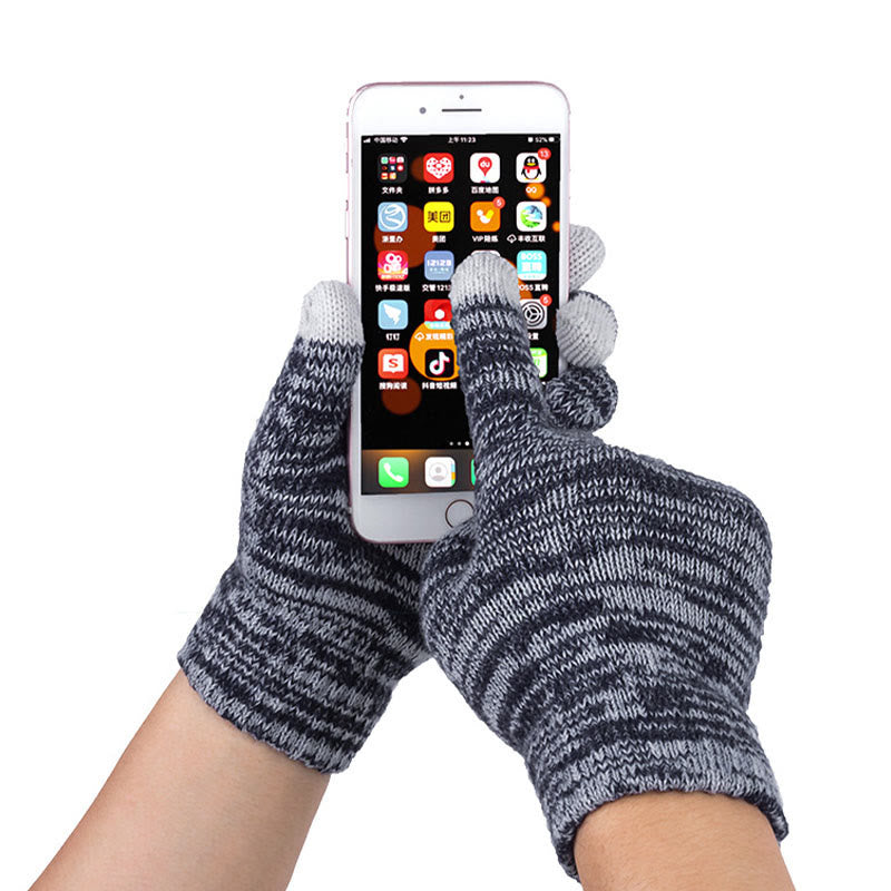 Klassisches 3-in-1-Set mit passenden Handschuhen, Beanie und Schal