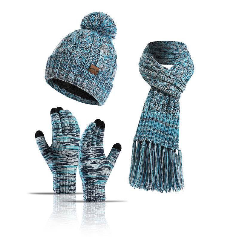 Klassisches 3-in-1-Set mit passenden Handschuhen, Beanie und Schal