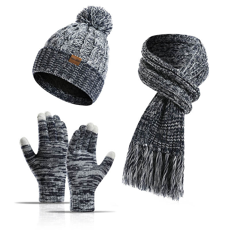 Klassisches 3-in-1-Set mit passenden Handschuhen, Beanie und Schal
