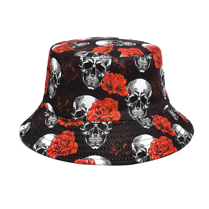 Fischerhut mit Rosen-Totenkopf in Übergröße