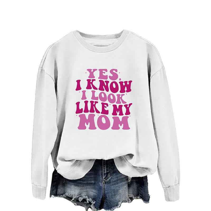 Lila Sweatshirt mit Buchstaben in Übergröße
