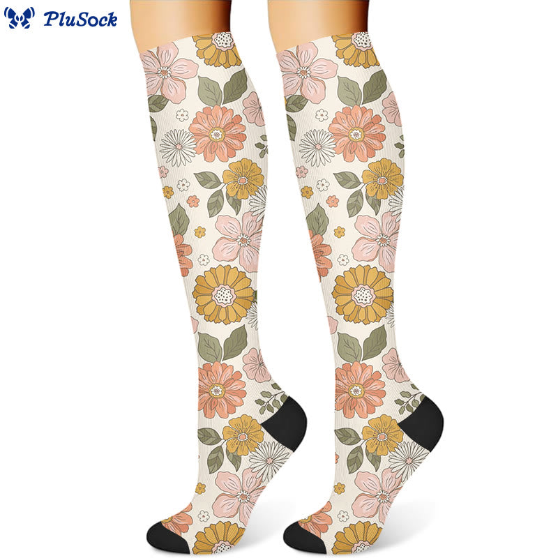 Kompressionsstrümpfe „Vibeful Flowers“ (3 Paar) - Gelb (1 Paar) - S/M - image 3