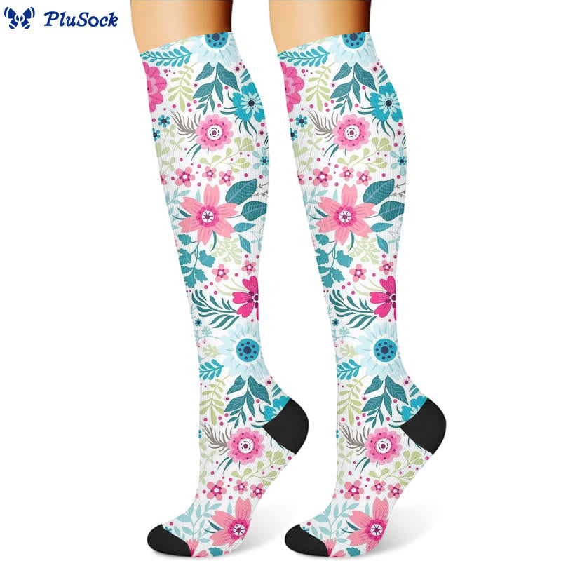 Kompressionsstrümpfe „Vibeful Flowers“ (3 Paar) - Blau (1 Paar) - S/M - image 4