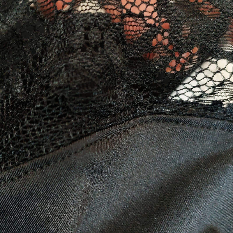 Sexy, dünner, bügelloser BH aus französischer Spitze mit Frontverschluss