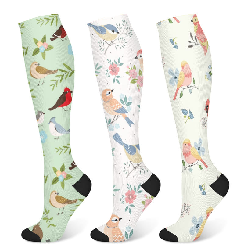 Kompressionsstrümpfe mit Frühlingsblumen und Vögeln (3 Paar) - Mehrfarbig - S/M - image 5