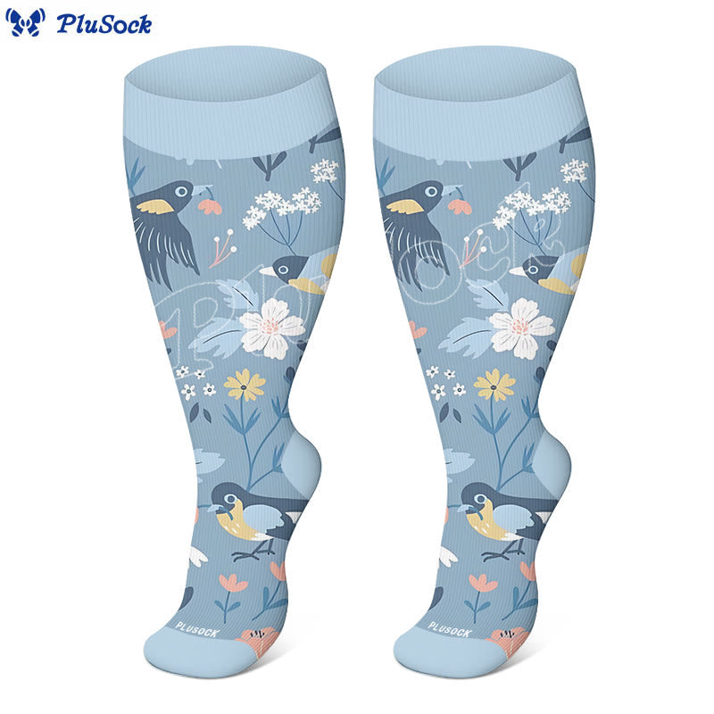Große Größen – Breezy Flower Bird Kompressionsstrümpfe - image 3