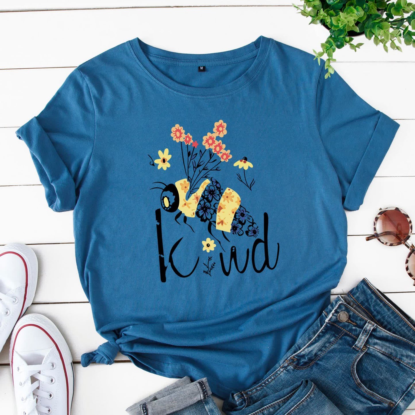 Kurzärmliges T-Shirt mit kreativem Bienen-Blumendruck in Übergröße - Königsblau - 5XL - image 8
