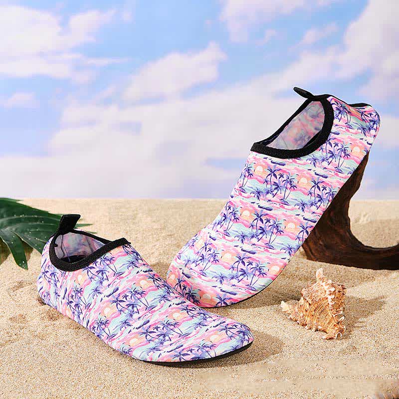 Rutschfeste, atmungsaktive Strandschuhe mit buntem Muster