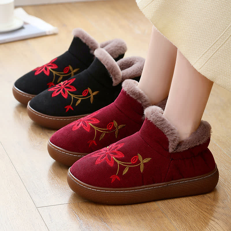 Rutschfeste warme Hausschuhe mit Blumenstickerei - image 0