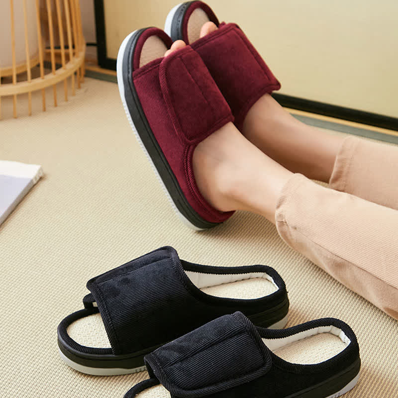 Leicht anzuziehende, rutschfeste Hausschuhe mit Klettverschluss in Übergröße - image 3