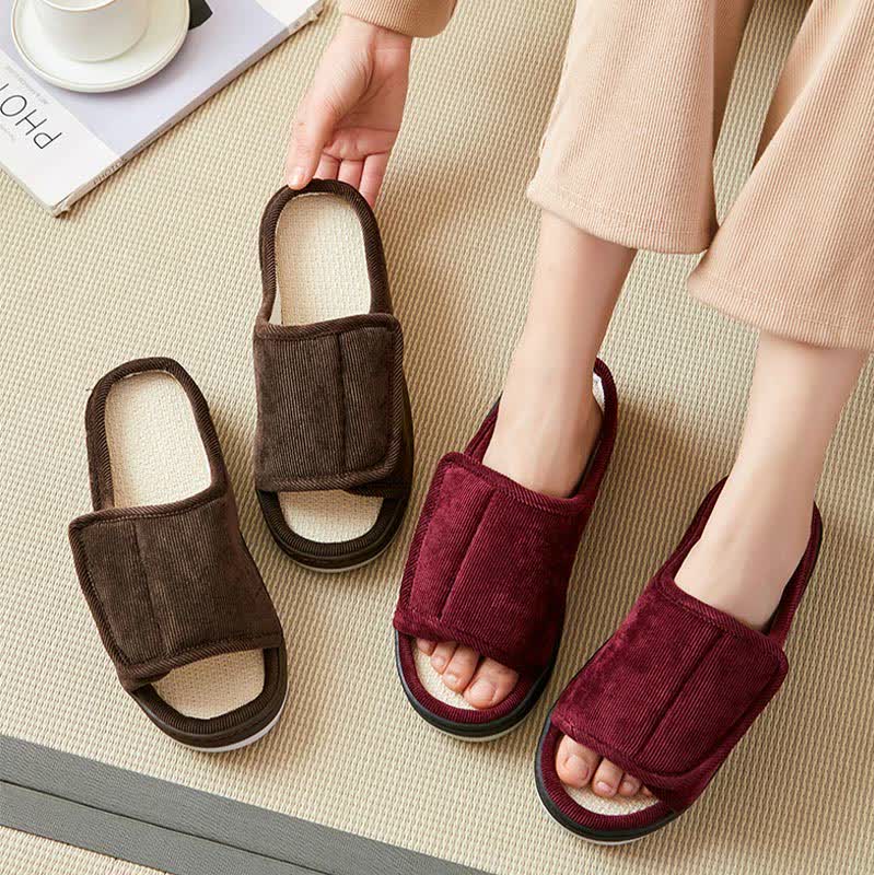 Leicht anzuziehende, rutschfeste Hausschuhe mit Klettverschluss in Übergröße - image 2