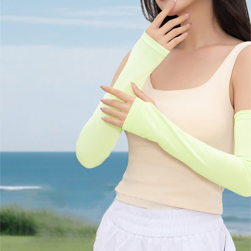 Elastische, atmungsaktive Armstulpen zum Sonnenschutz im Freien