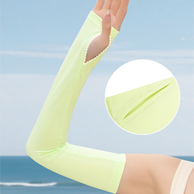 Elastische, atmungsaktive Armstulpen zum Sonnenschutz im Freien