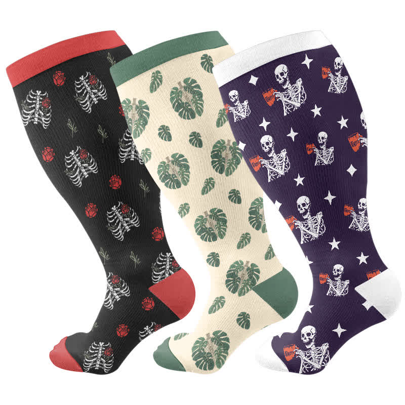 Kompressionsstrümpfe mit Halloween-Totenkopf und Monstera-Motiv in Übergröße (3 Paar) - Mehrfarbig - 4XL - image 5