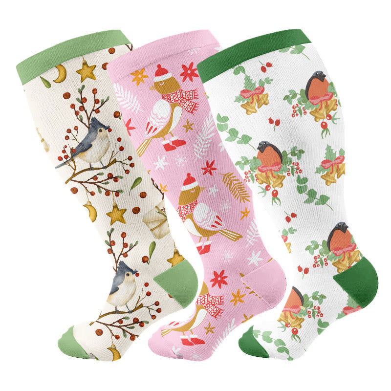 Kompressionsstrümpfe mit Weihnachtsvögeln in Übergröße (3 Paar) - Mehrfarbig - 4XL - image 1