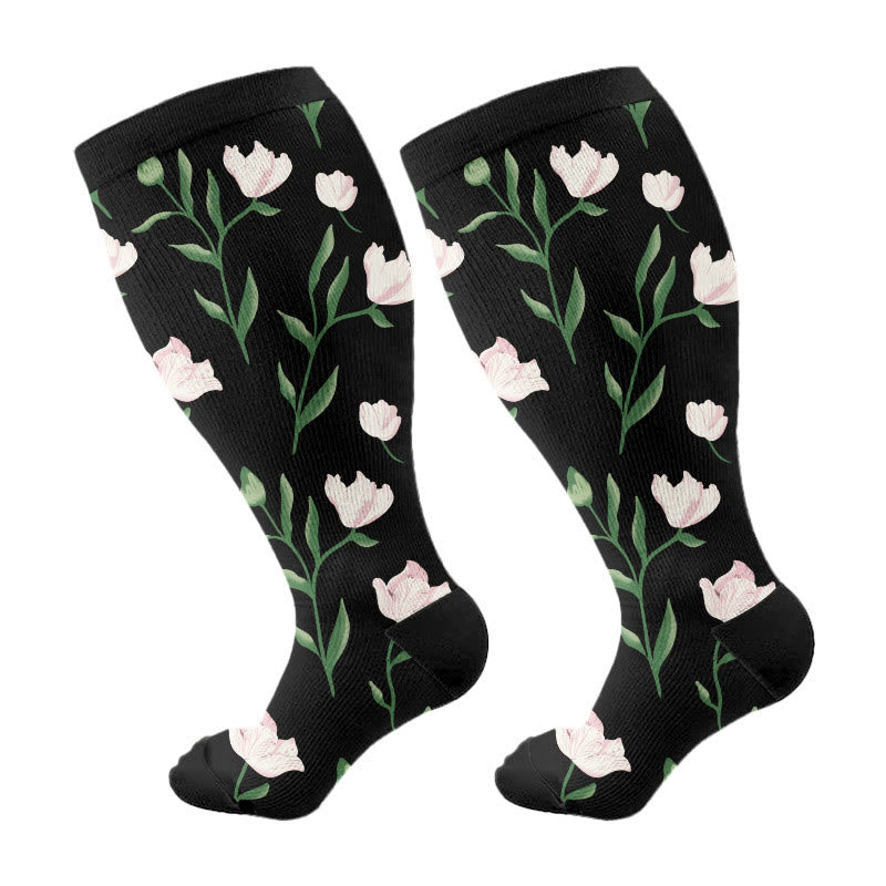 Serenity Floral Kompressionsstrümpfe in Übergröße (3 Paar) - Schwarz (1 Paar) - 4XL - image 7