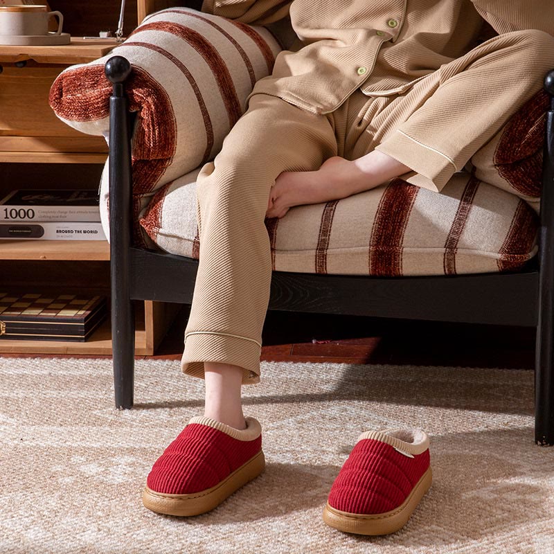 Einfache Hausschuhe in Übergröße - image 2