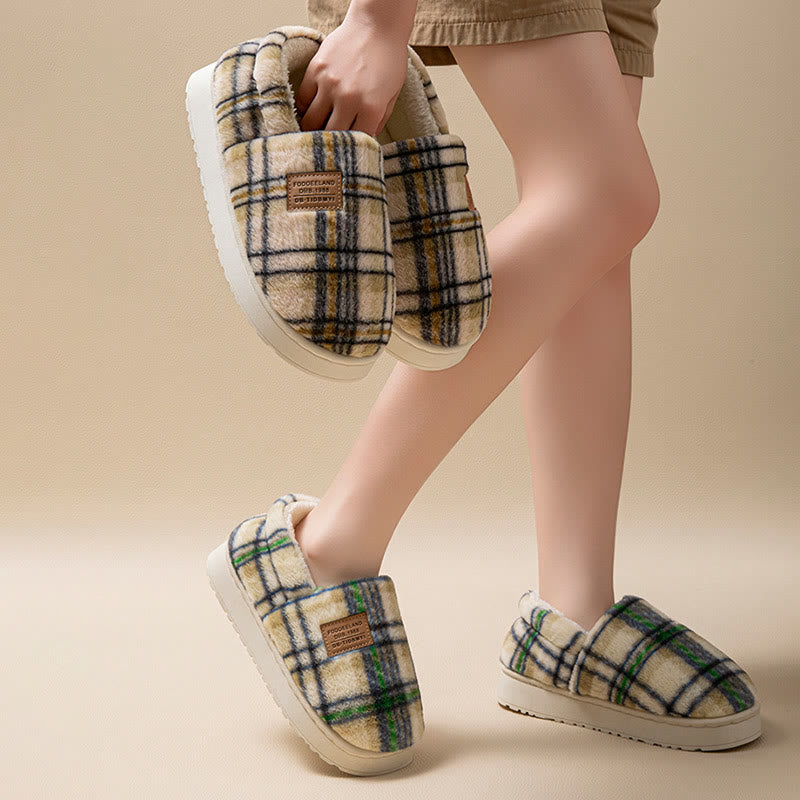 Plusock Hausschuhe in Übergröße mit Gittermuster - image 1