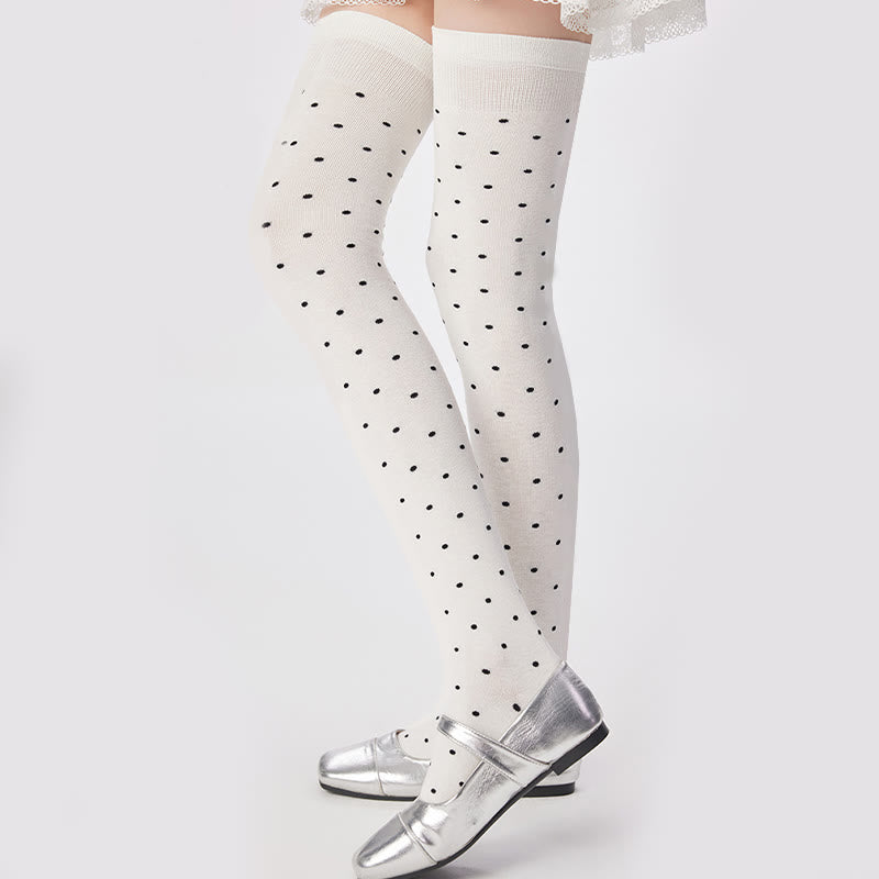 Oberschenkelhohe Socken mit Polka-Dots (2 Paar) - image 14