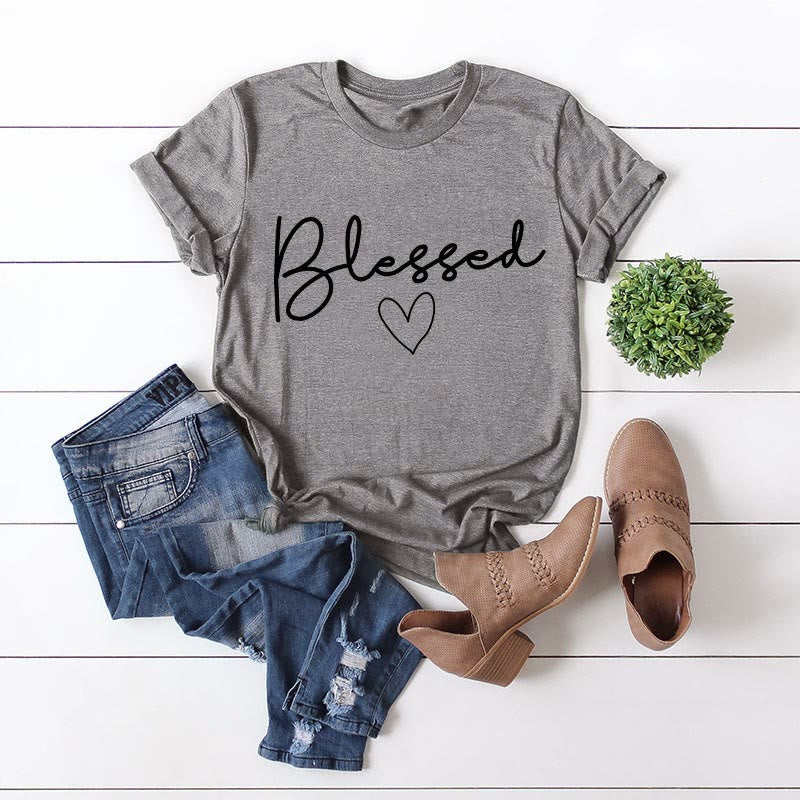 Plus Size T-Shirt mit Herzmotiv - Dunkelgrau - 5XL - image 10