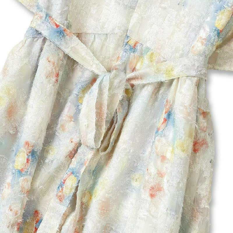 Romantisches Maxikleid mit floralem Jacquardmuster - image 4