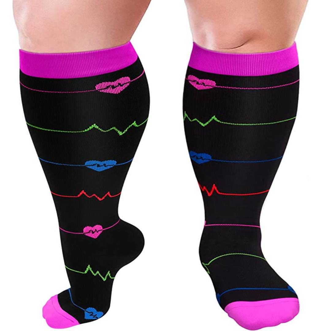 Lila Kompressionsstrümpfe mit EKG-Motiv in Übergrößen 2XL- 7XL (3 Paar) - image 6