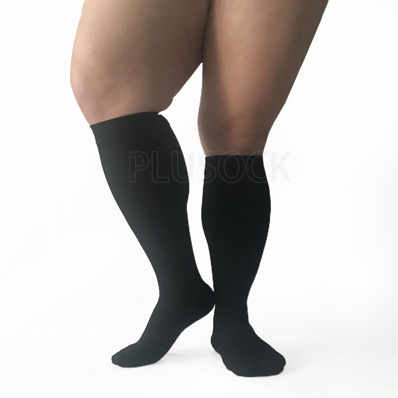 2XL-7XL Schwarze Kompressionsstrümpfe in Übergröße (15–20 mmHg)