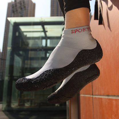 Leichte Barfuß-Sockenschuhe in Übergröße