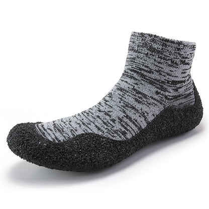 Leichte Barfuß-Sockenschuhe in Übergröße - Hellgrau - US12 - image 9