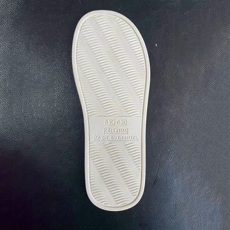 Gestreifte Slipper-Socken in Übergröße - image 7