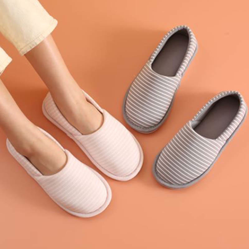 Gestreifte Slipper-Socken in Übergröße