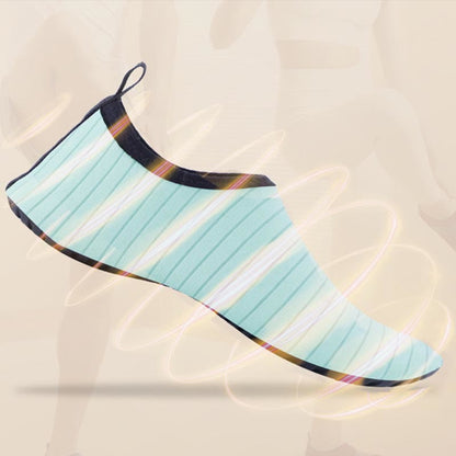 Übergröße – Lake Blue Stripes Slipper-Socken - image 2