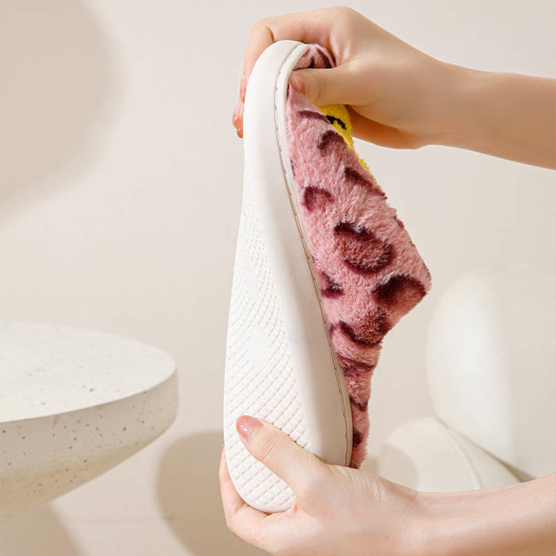 Gelbe Hausschuhe mit Smiley-Motiv in Übergröße - image 6