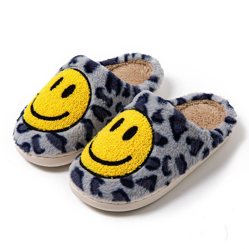 Gelbe Hausschuhe mit Smiley-Motiv in Übergröße