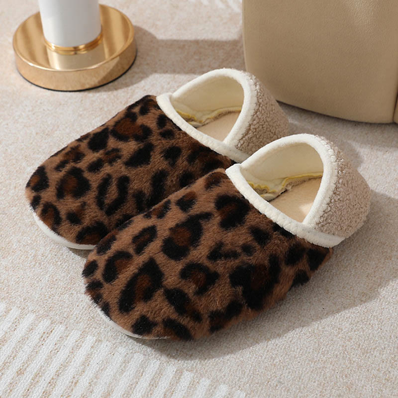 Braune Slipper-Socken mit Leopardenmuster in Übergröße