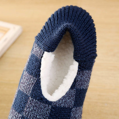 Karierte Slipper-Socken in Übergröße