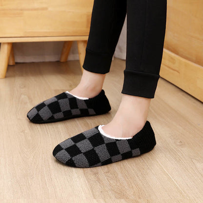 Karierte Slipper-Socken in Übergröße