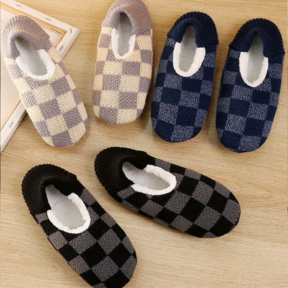 Karierte Slipper-Socken in Übergröße