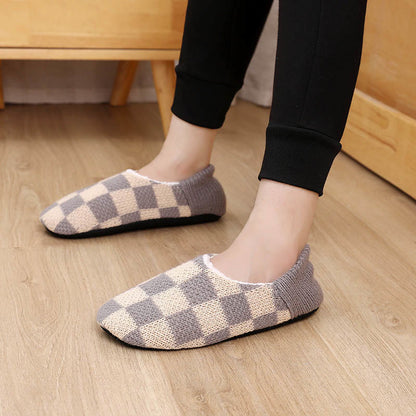 Karierte Slipper-Socken in Übergröße