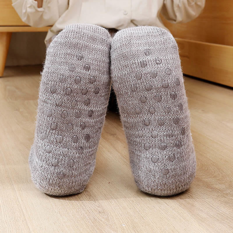Plüsch-Slipper-Socken in Übergröße