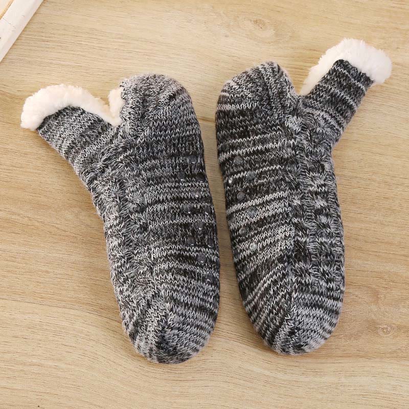 Plüsch-Slipper-Socken in Übergröße
